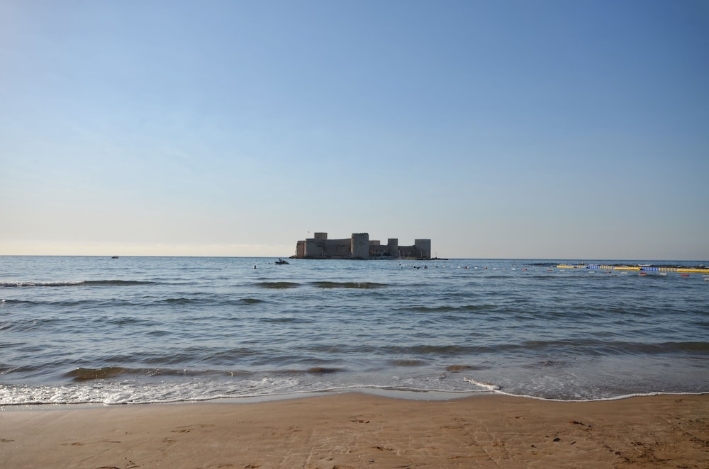 Admiral Hotel 40/48