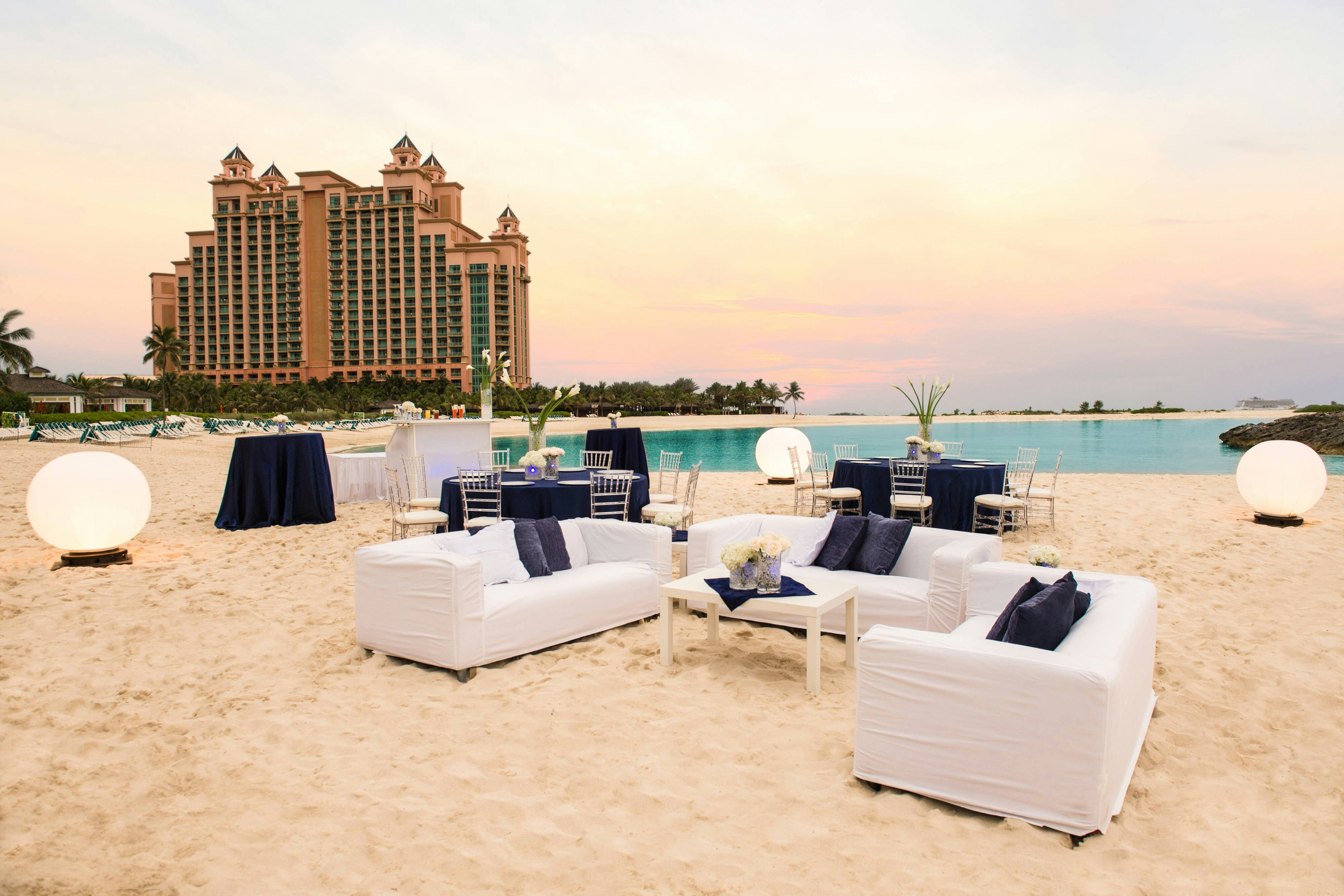 The Cove at Atlantis 62/67