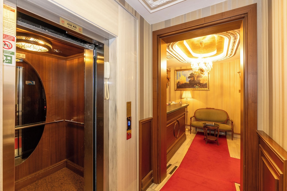 Meserret Palace Hotel 25/50