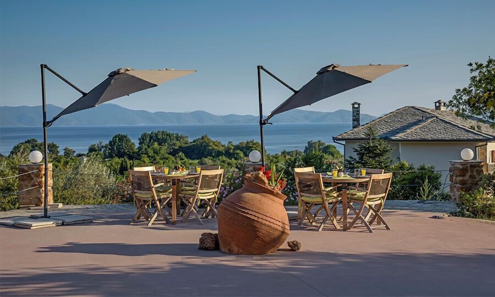 Iakovakis Suites Spa 37/50