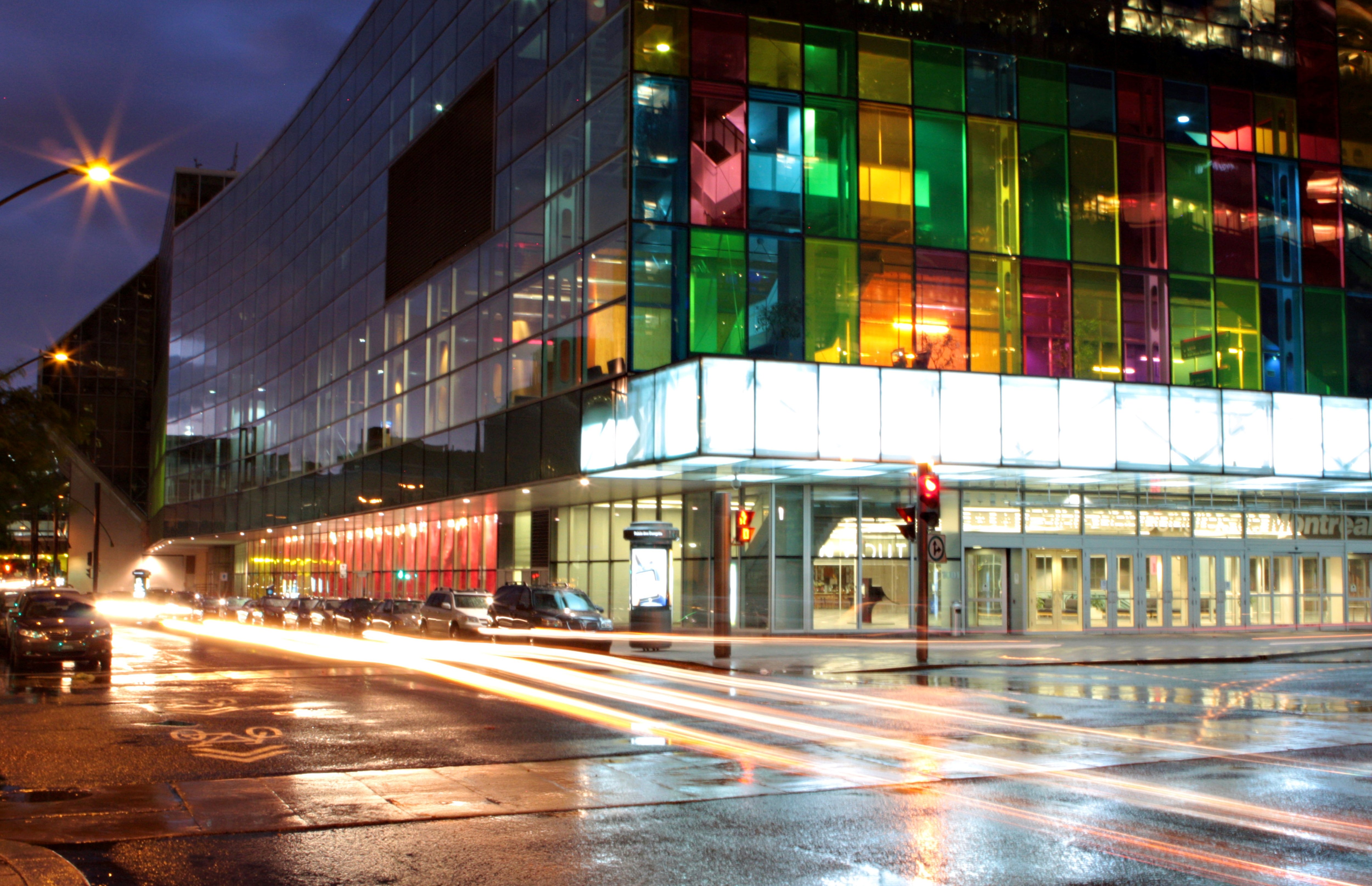 Holiday Inn Montreal Centre-Ville Downtown in MONTREAL