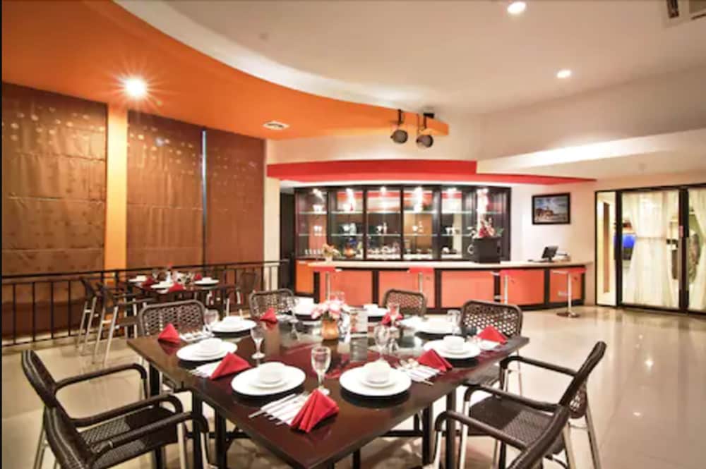 Mandarin Hotel Pekalongan 43/51
