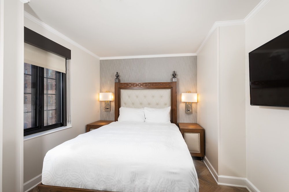1 BEDROOM, LUXURY, SUITE, QUEEN BED
