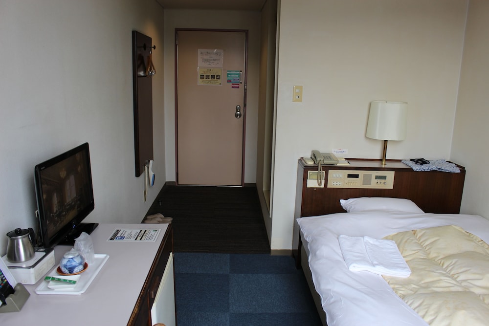 Hotel Higashihiroshima Hills Saijyo 11/60