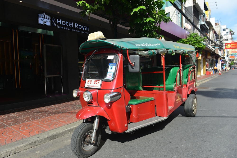 Hotel Royal Bangkok 62/67