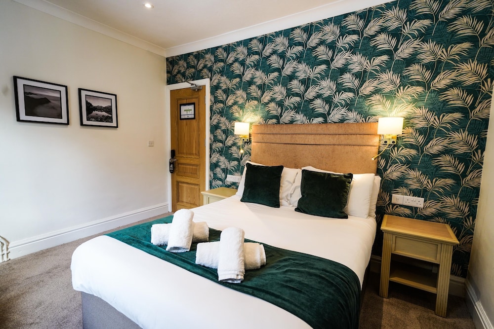 Gwydyr Hotel 10/50