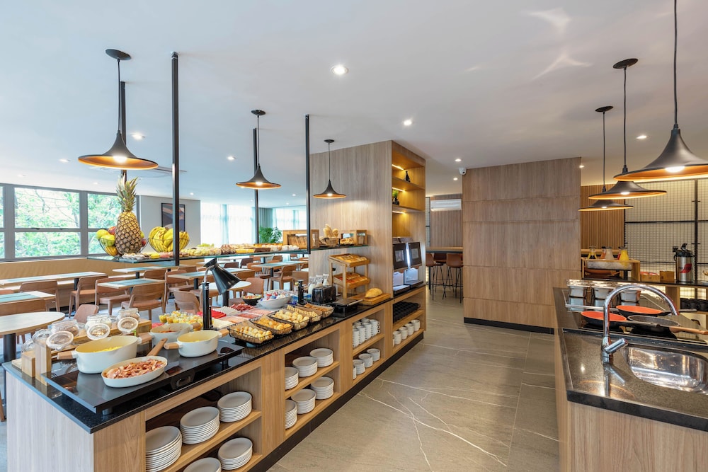 Cozzy Premium Paulista Hotel 59/70