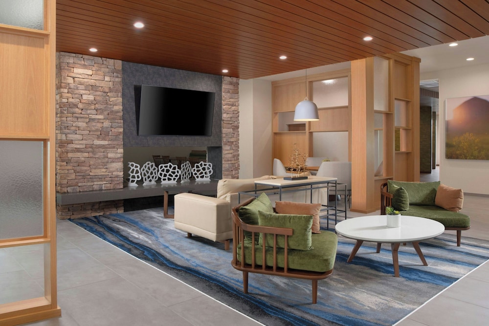 Fairfield Inn & Suites DeSoto Dallas South 30/44