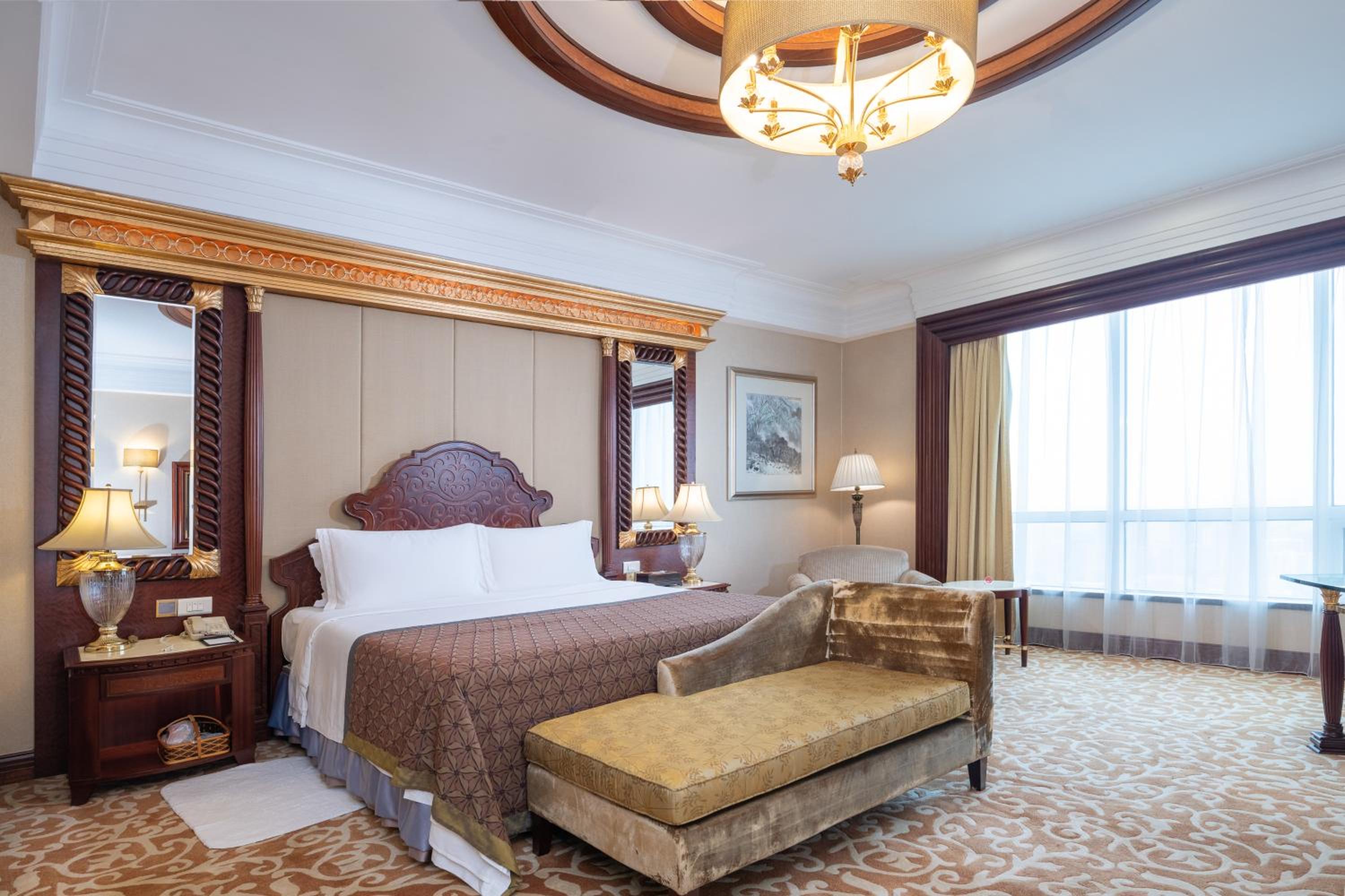 جناح تنفيذي، Regal Palace Hotel 6/10