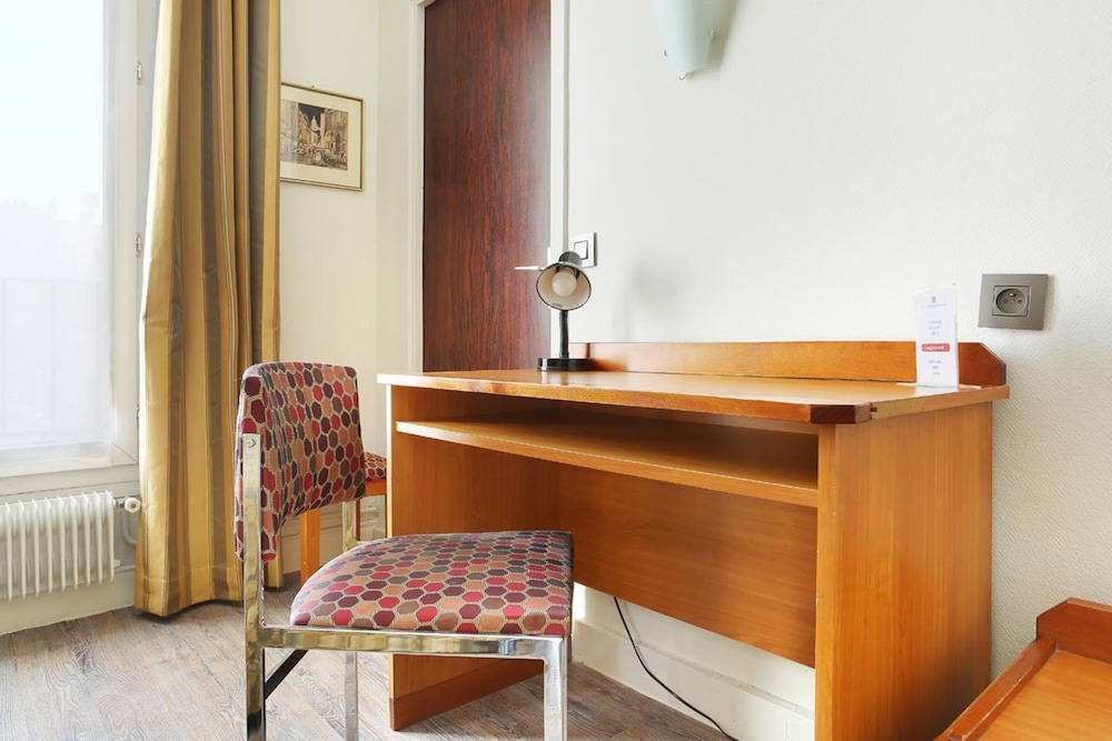 Hotel De La Boetie 2/61