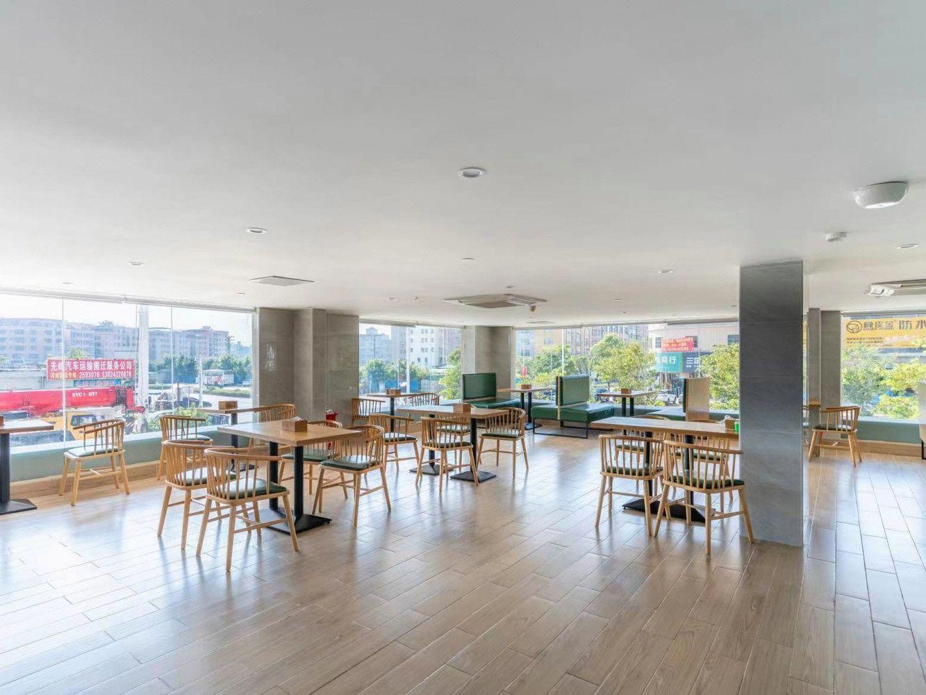 Vienna 3 good hotel (Huizhou three shops) 25/29