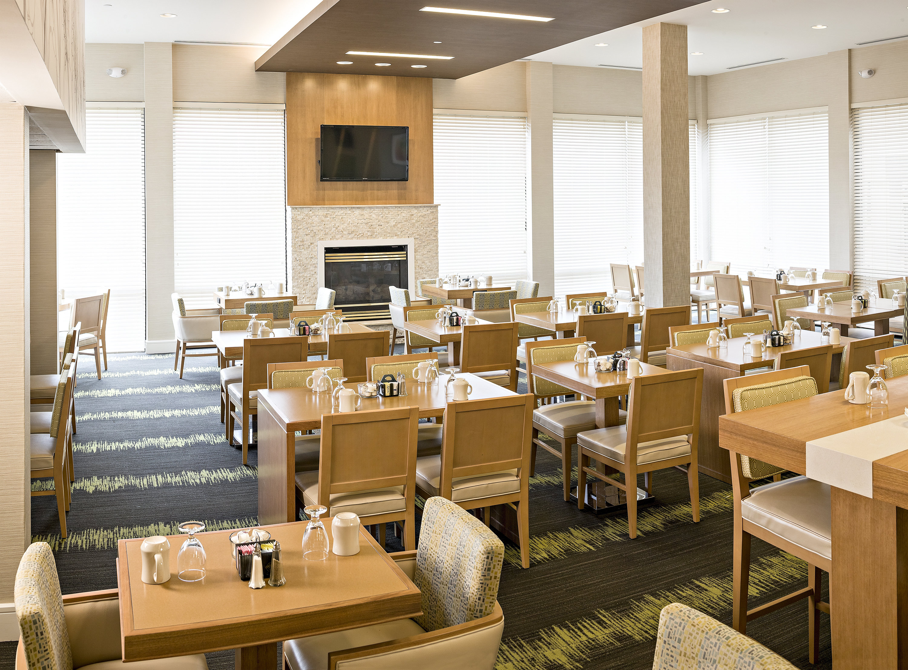 Holiday Inn Salem (I-93 At Exit 2) 34/43