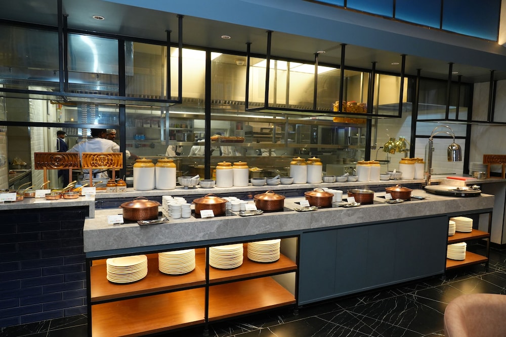 Four Points by Sheraton Chennai, Velachery 35/47