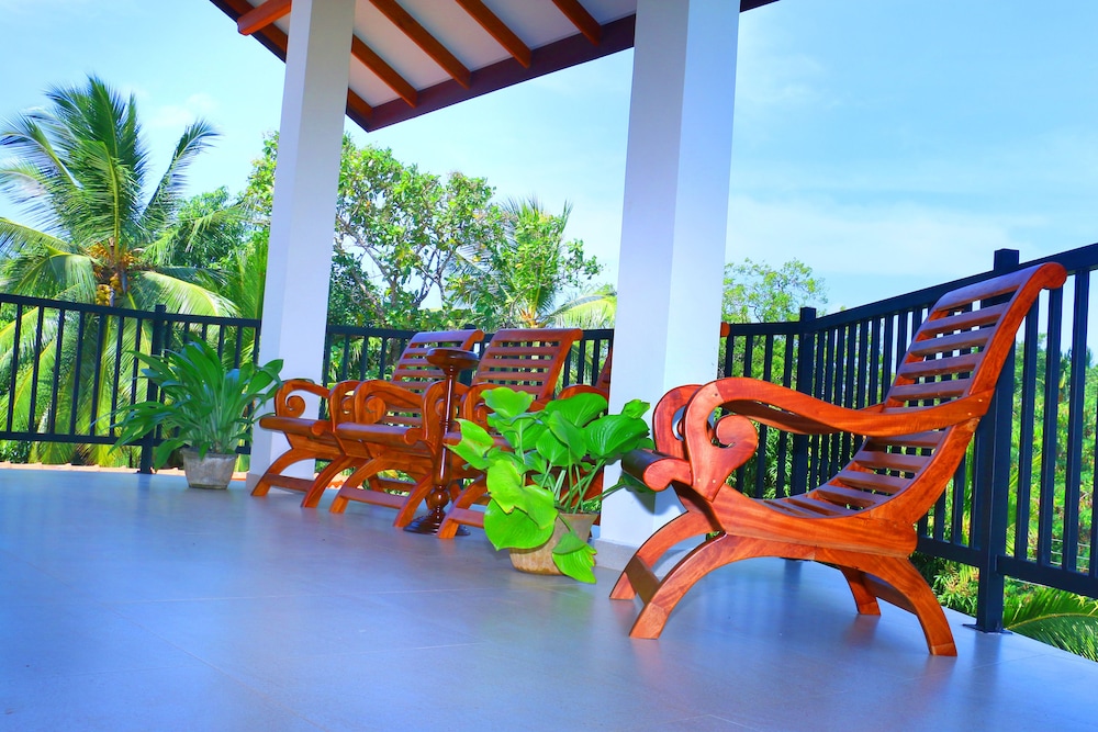 Nature Resort Tissamaharama 32/50