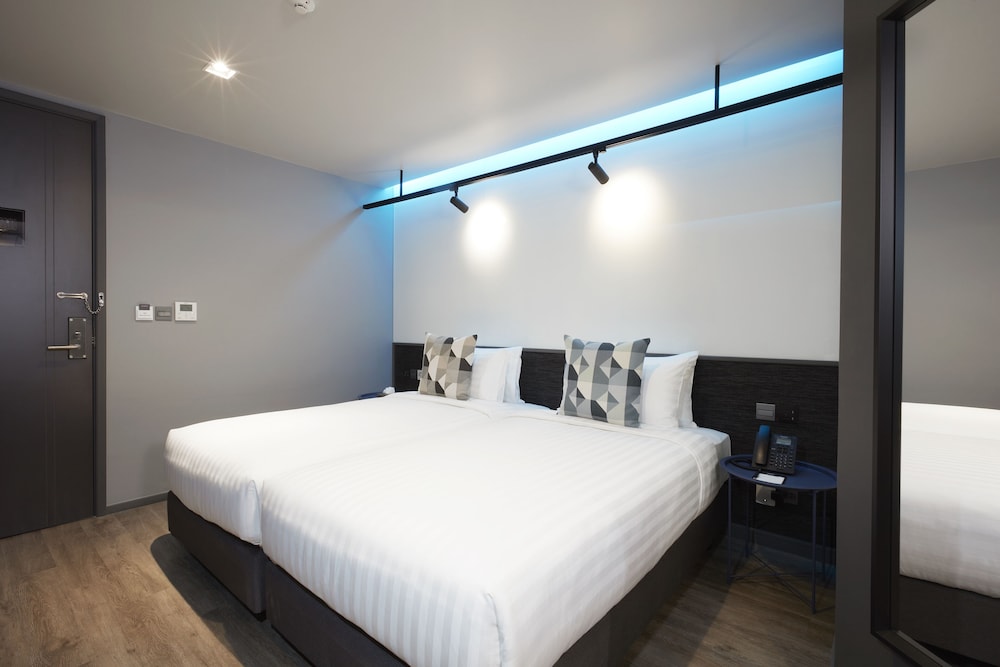 The Quarter Hotel Silom By UHG 29/68