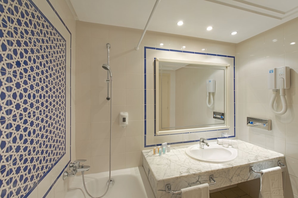 Iberostar Waves Averroes 21/66