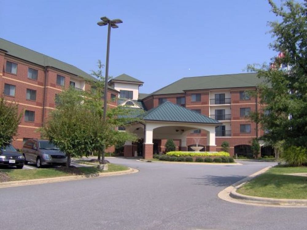 Courtyard by Marriott Hickory 1/33
