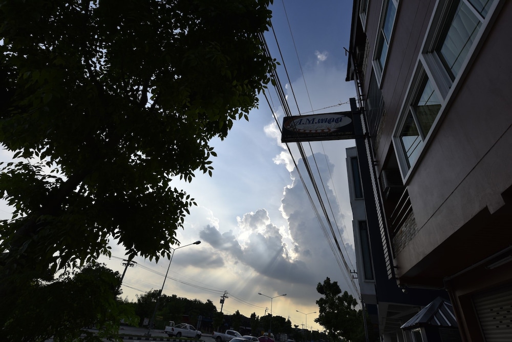 A.M.Place 28/32