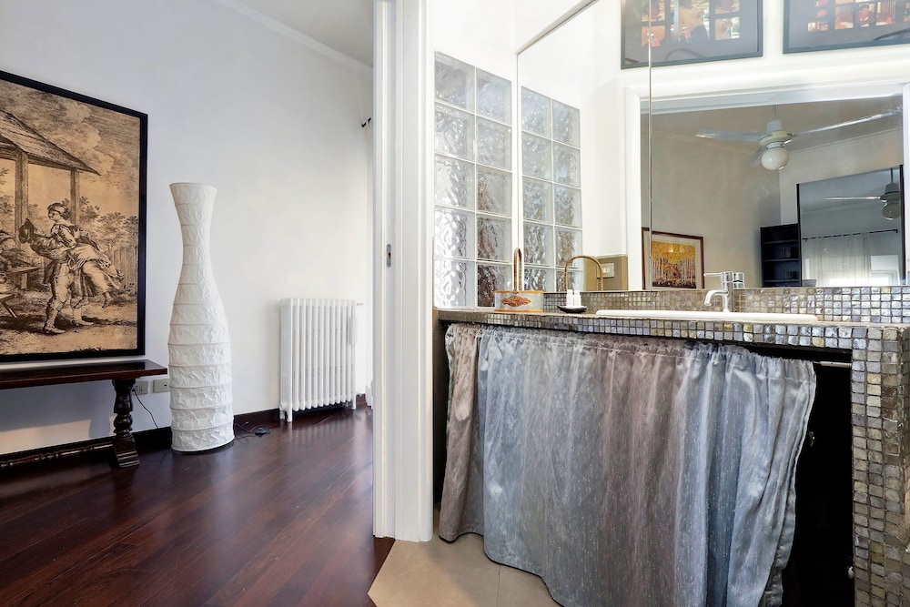 Clementina - WR Apartments 2/30