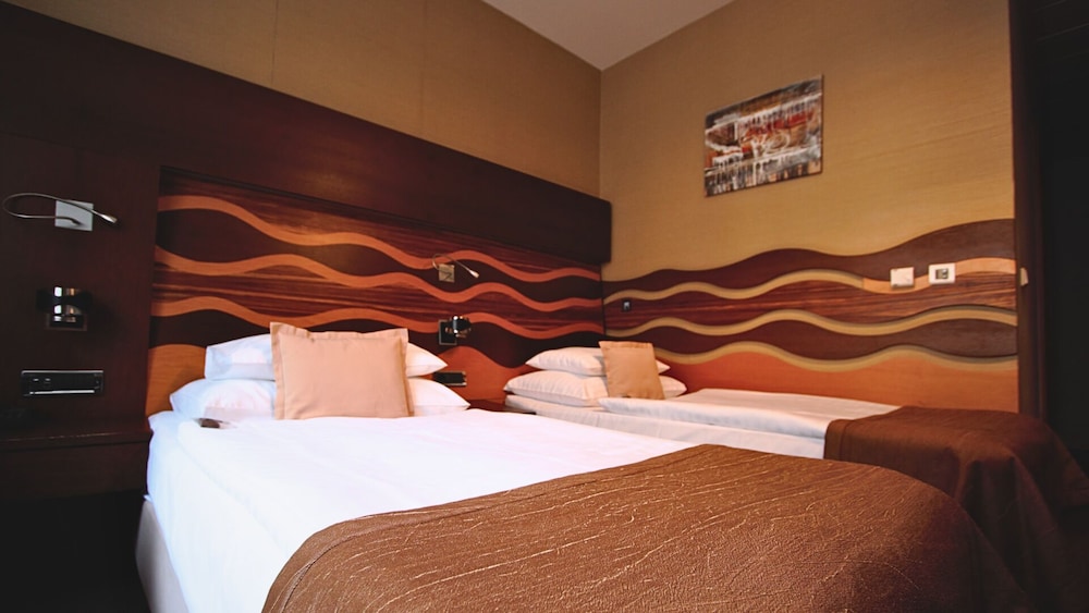 Danubia Gate Hotel 26/70