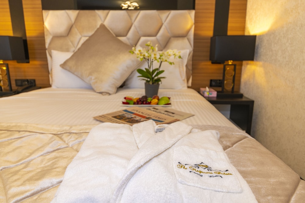 Eastanbul Suite 39/57