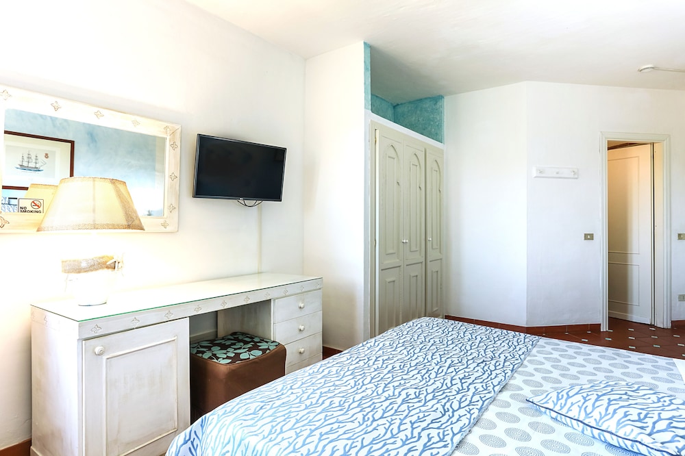 Stefania Hotel 29/87