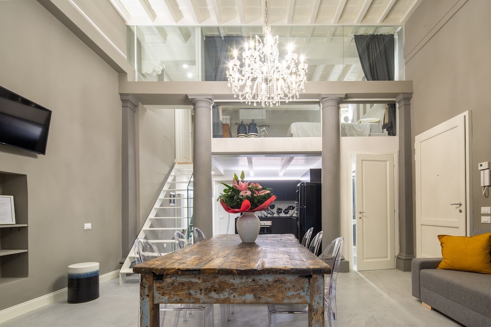 Casa Velluti Deluxe 27/34