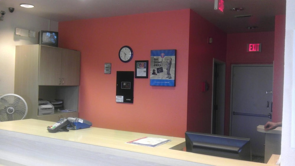 Red Roof Inn Kokomo 31/45