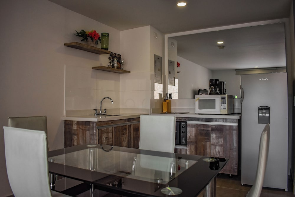 Cora 96 Street Suites and Apartments 9/50
