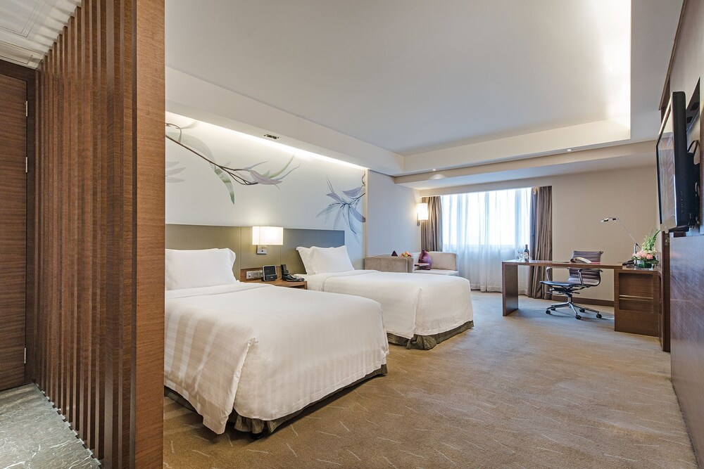 Crowne Plaza City Centre 16/78