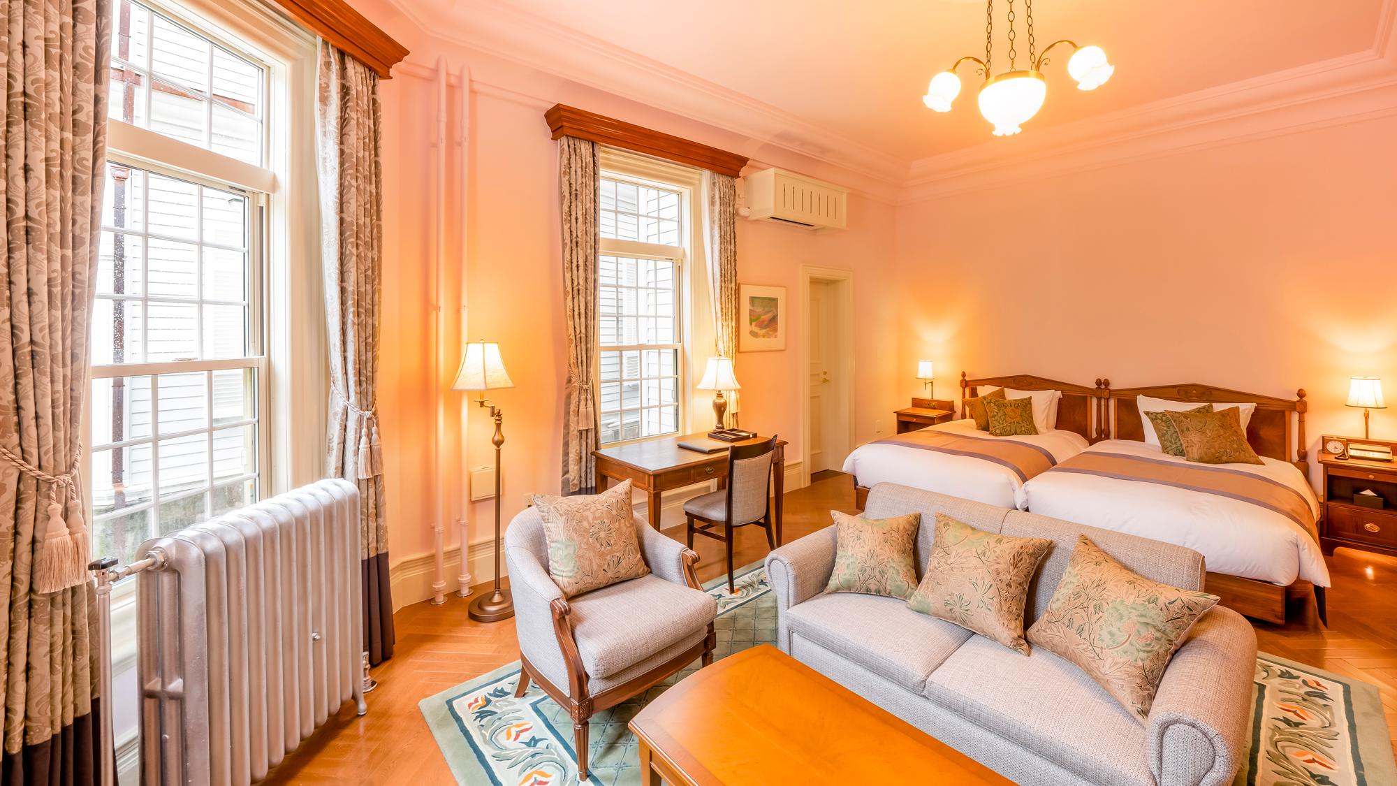 Western, Deluxe, Mansion, Twin Beds