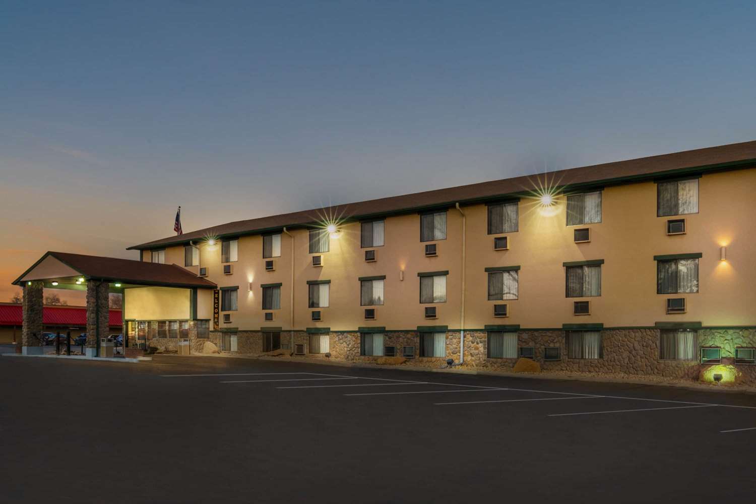 Super 8 by Wyndham Cortez/Mesa Verde Area 2/22