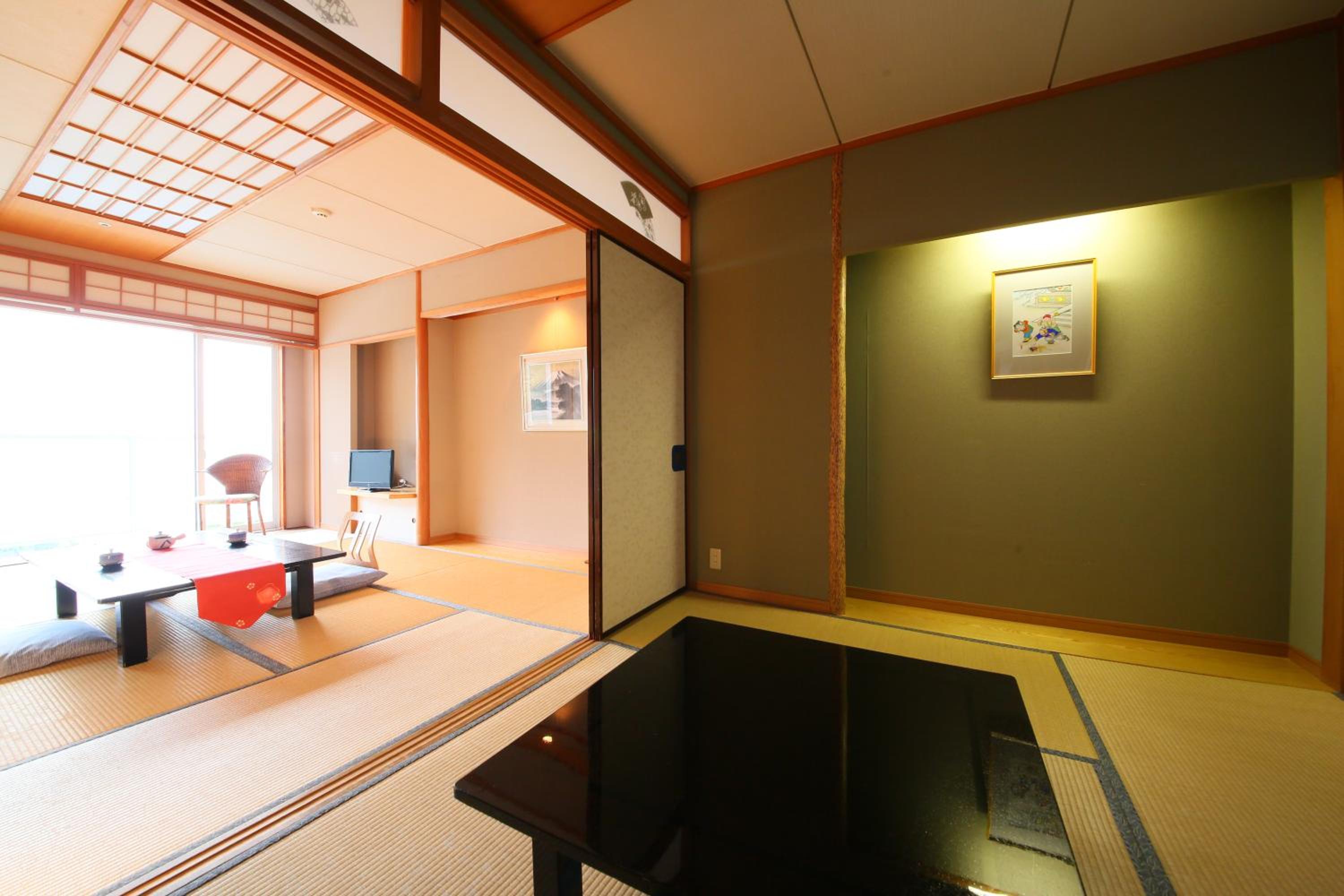 Crystal View Hotel 51/51