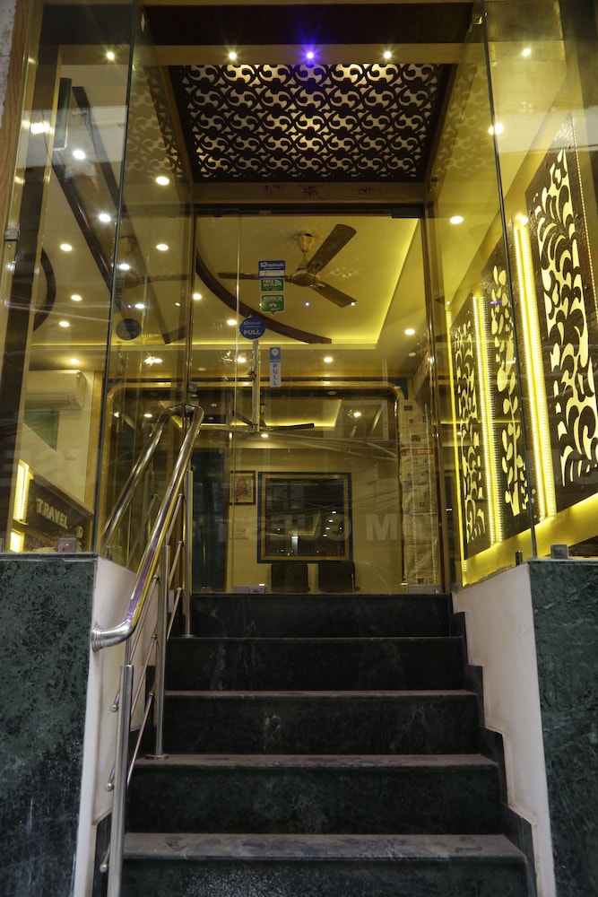 Hotel Pink City 8/43