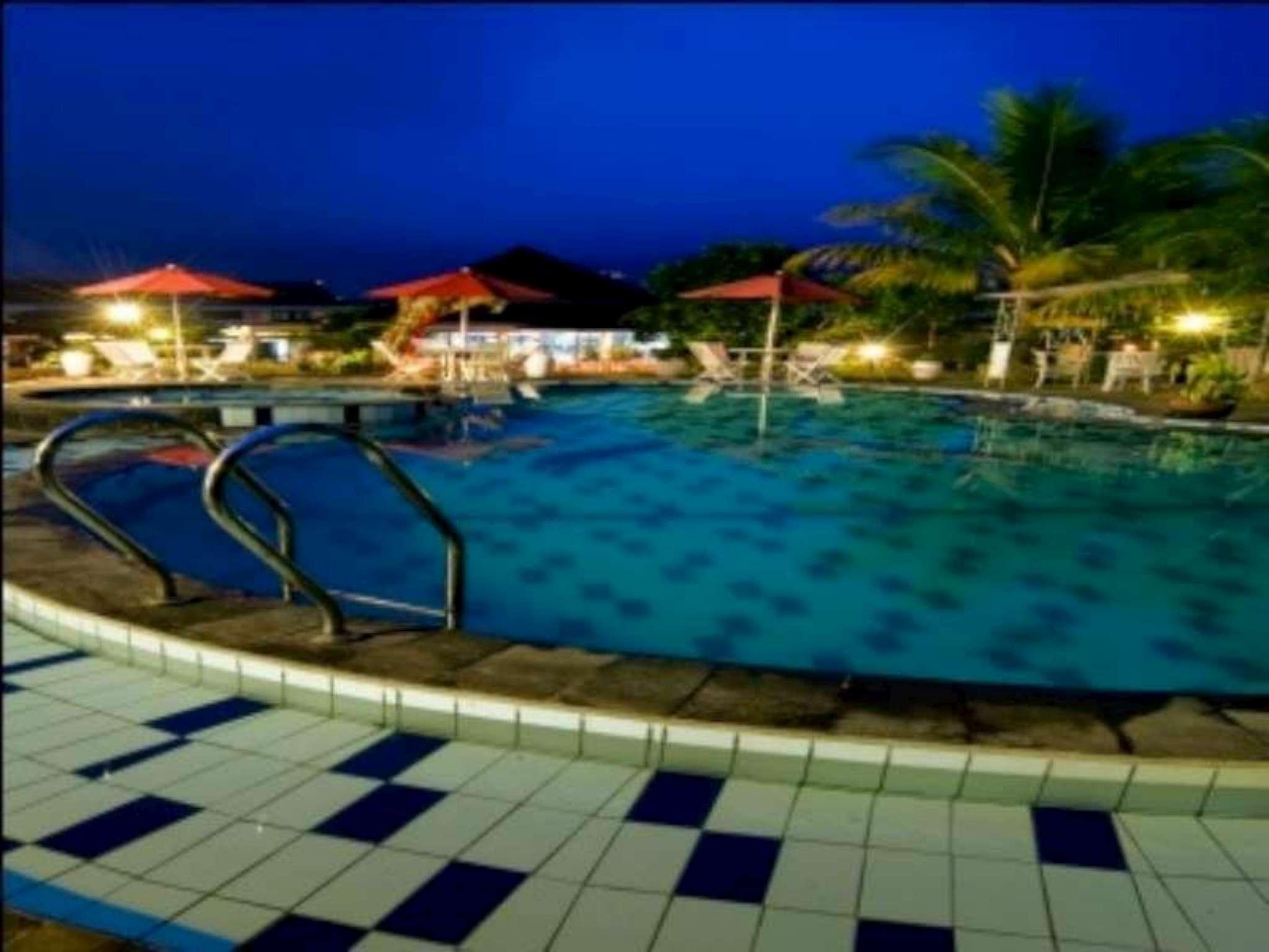 Rizen Premiere Hotel 19/28