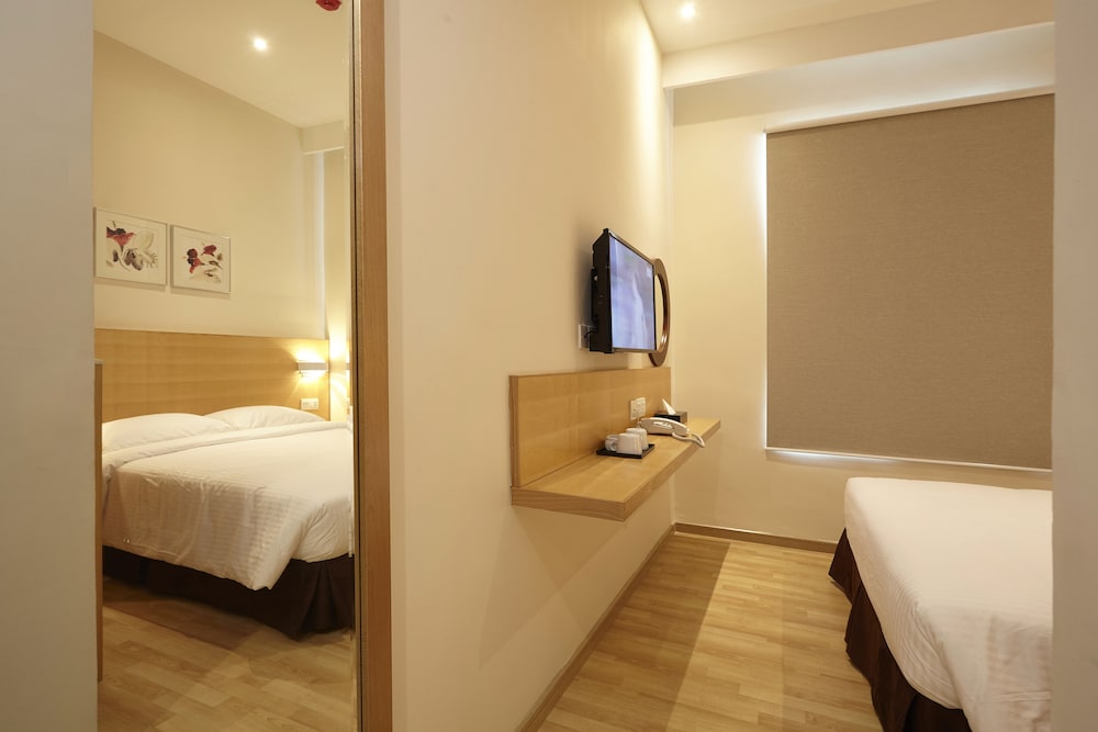 Hotel Six Seasons 26/50