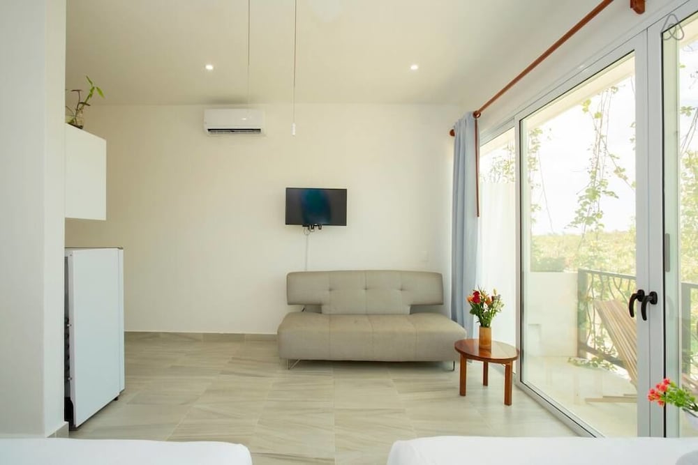 Ocean Zen Suites 28/50
