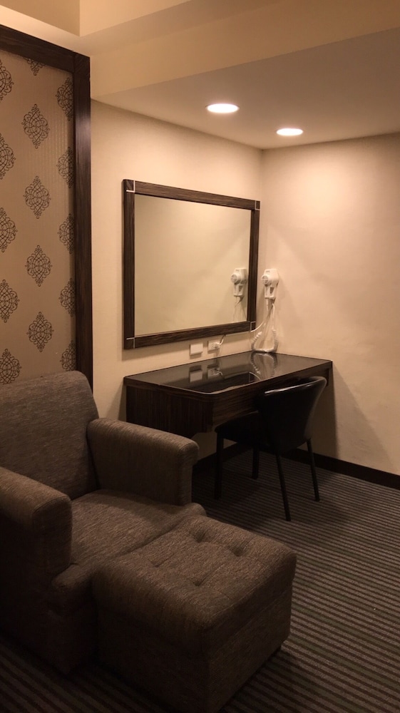 Hub Hotel - Zhongshan Branch 55/58