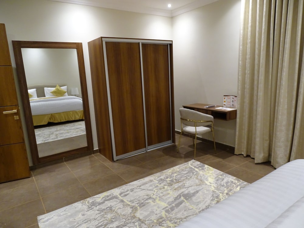 كومفورت إن تعاون(Comfort Inn Taawn) 25/53