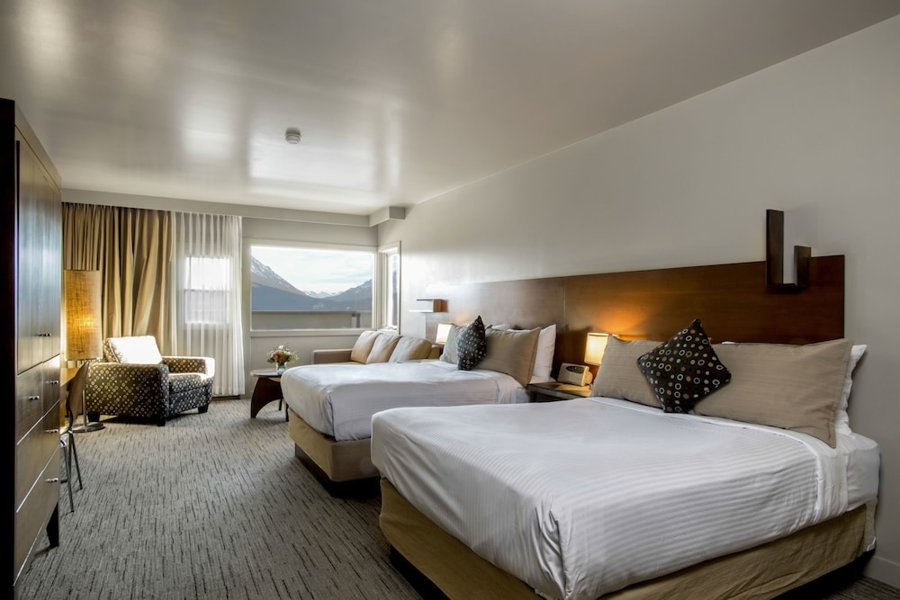 VALLEY, DELUXE, 2 QUEEN BEDS, MOUNTAIN VIEW