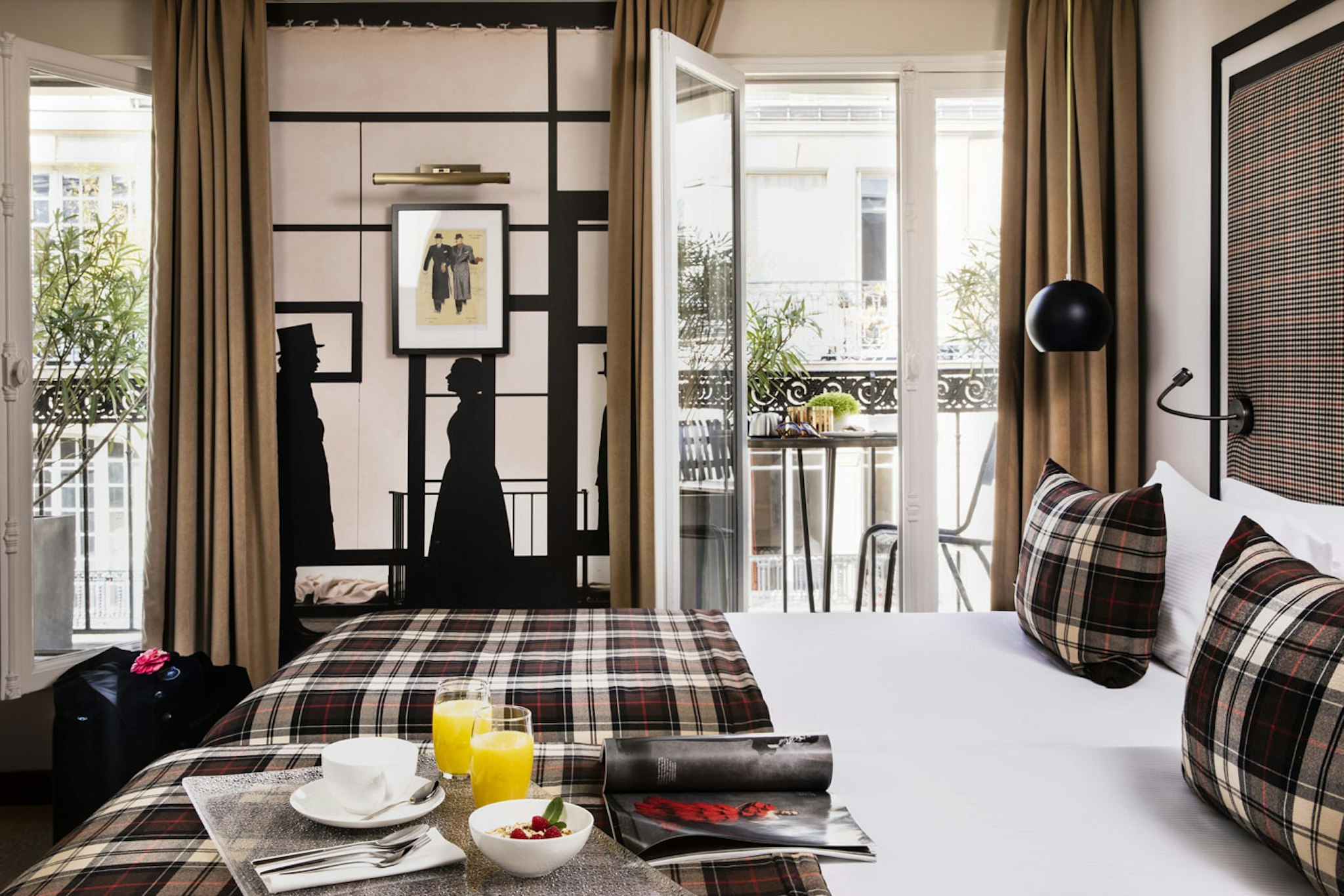 Hotel Monsieur 57/64