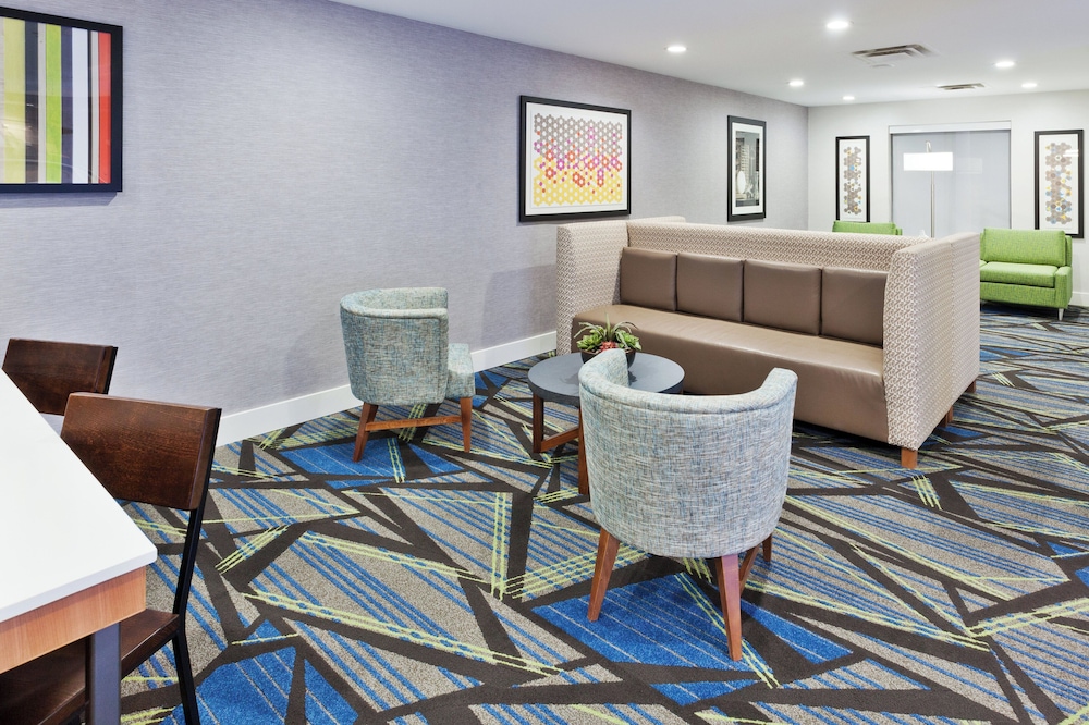 Holiday Inn Express Hotel And Suites Rome East 33/50