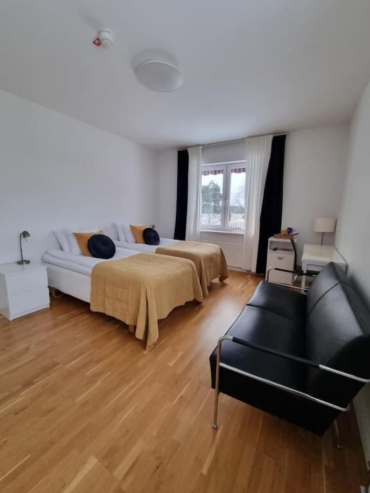 Norrskedika Hotell - Gamla Järnhandeln 10/55