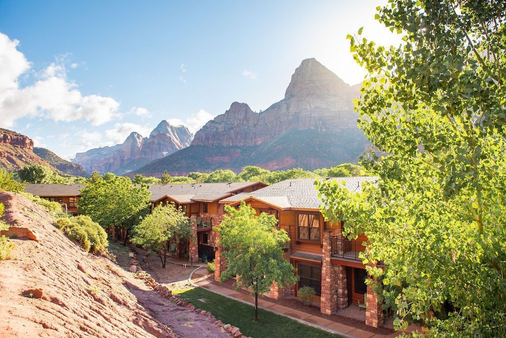 Cable Mountain Lodge 44/50