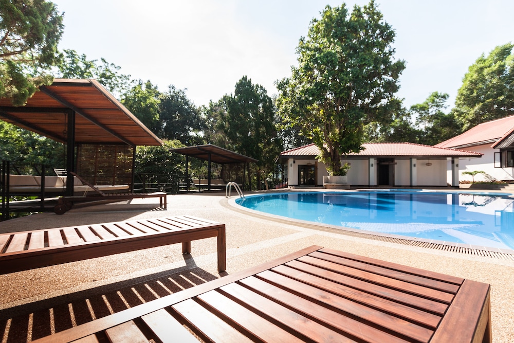 Rabbiz Hill Resort 40/58