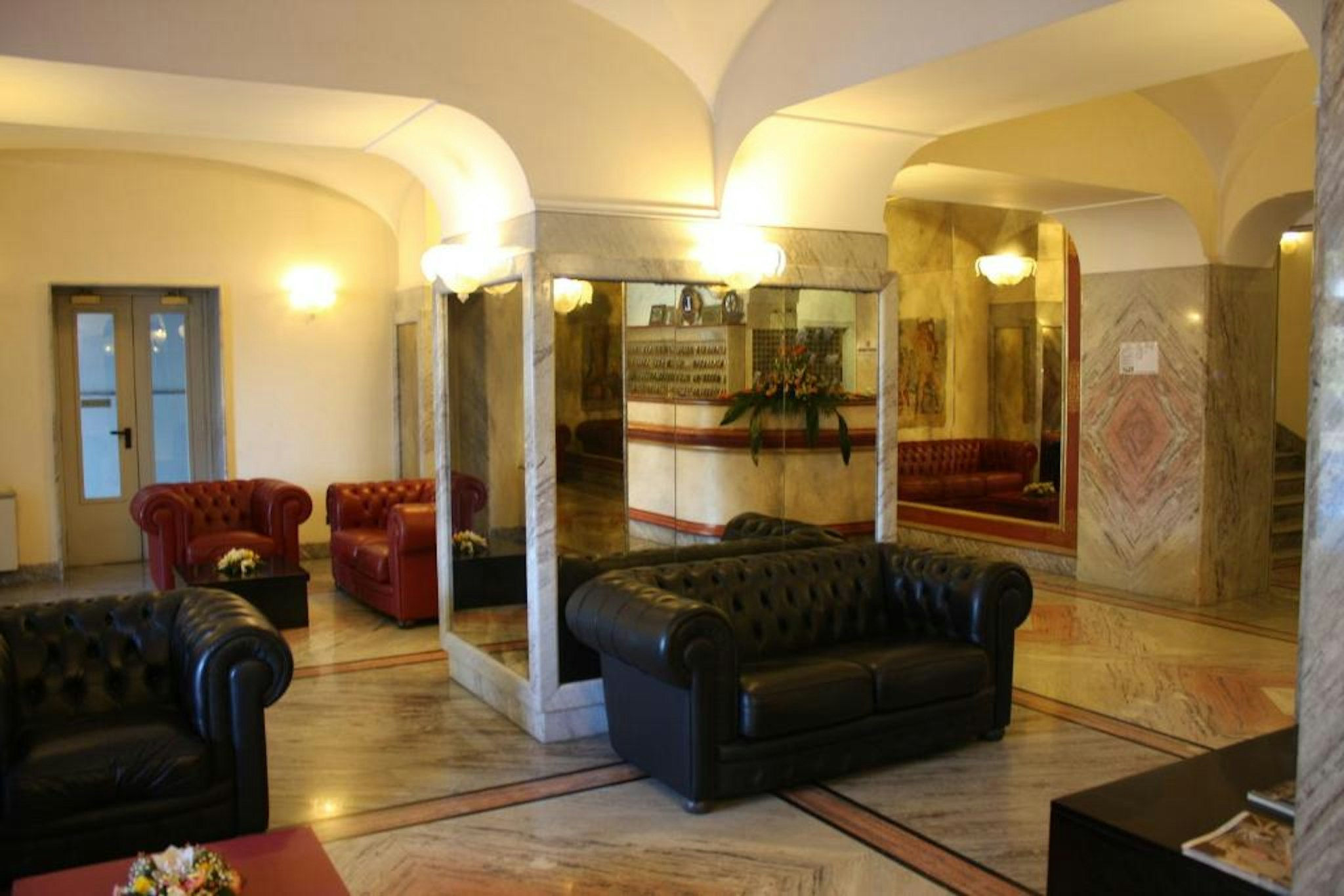 Esplanade Hotel 38/60