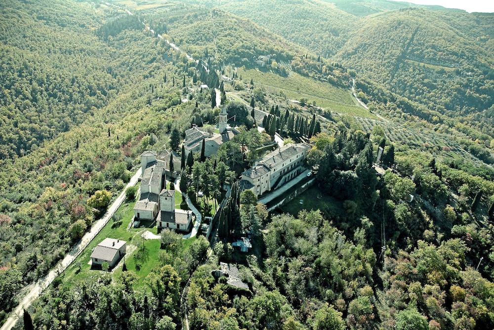 Borgo Di Pietrafitta Relais 26/74