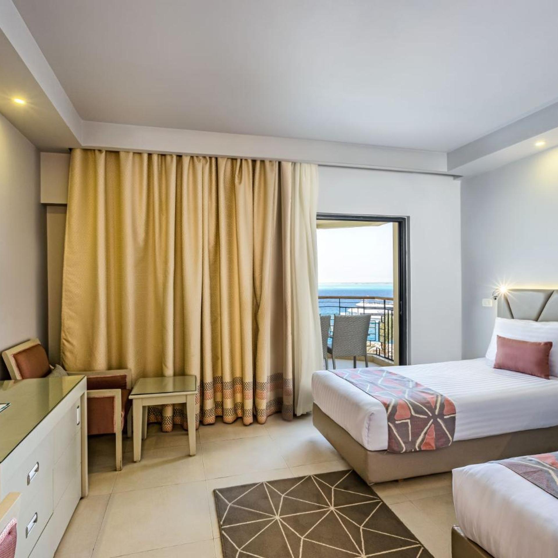 Superior, King Bed, Sea View