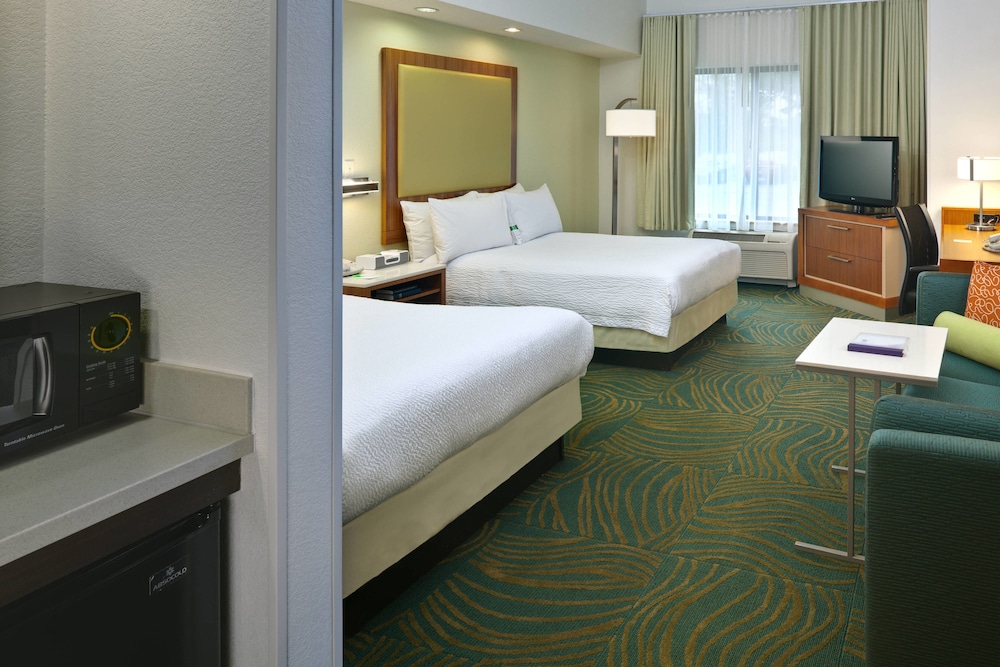Springhill Suites Lansing West 3/21