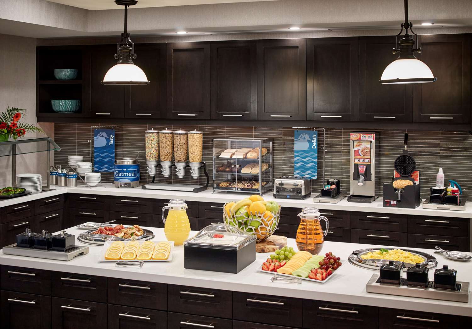 restaurant cafeteria